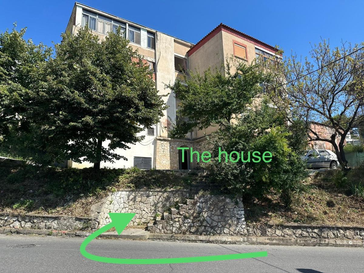 Hoxha House Hotel Krujë Екстериор снимка